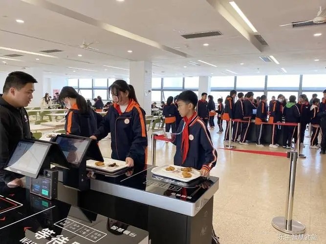 智慧食堂來臨，食堂承包公司如何選擇智慧食堂品牌？